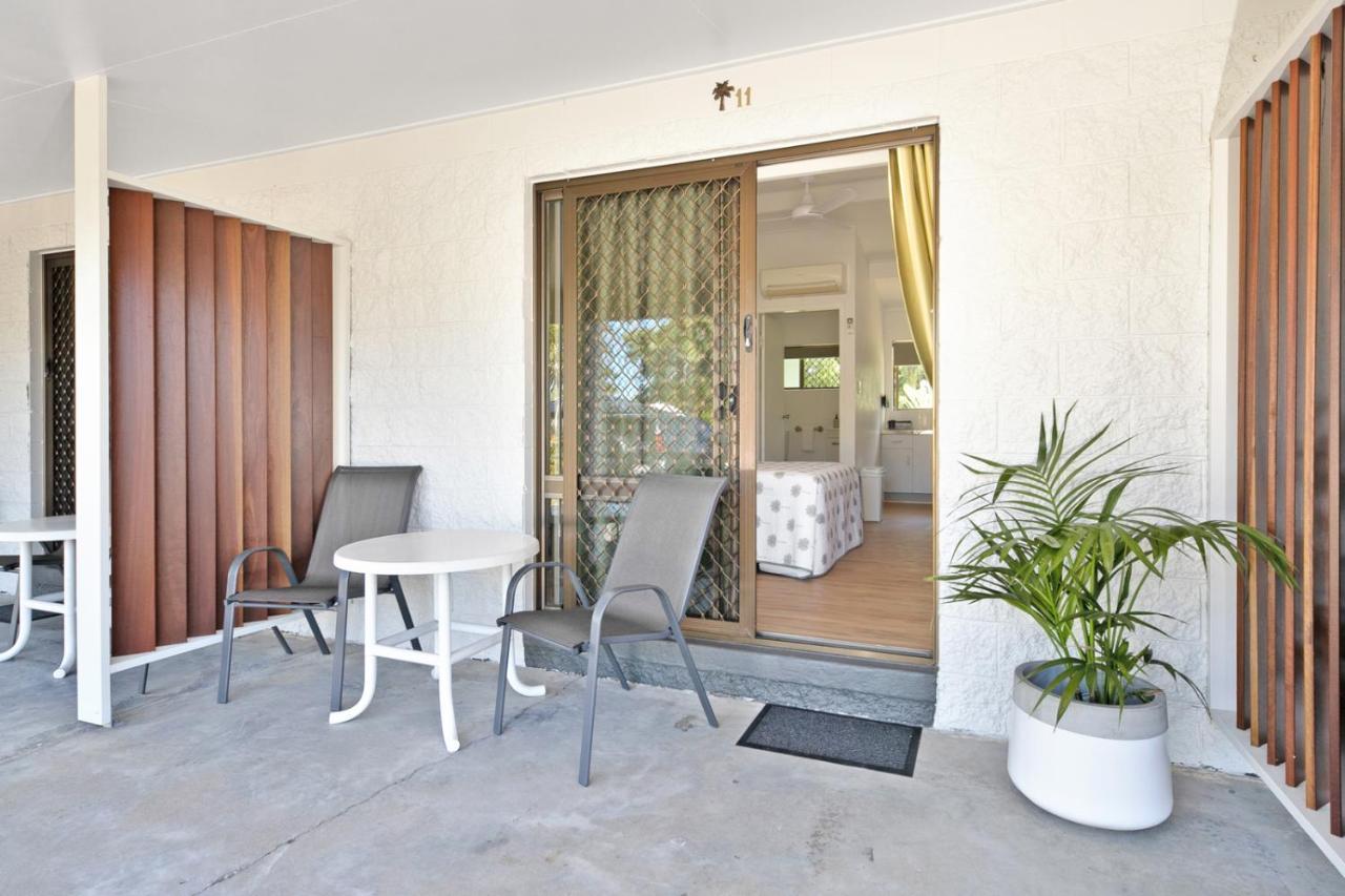 Kinka Palms Motel Yeppoon Exterior photo