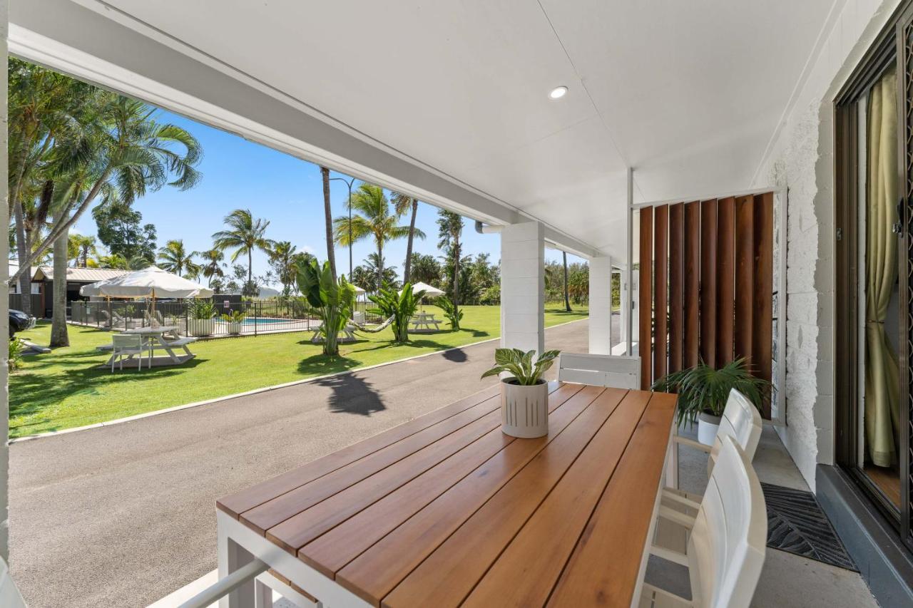 Kinka Palms Motel Yeppoon Exterior photo