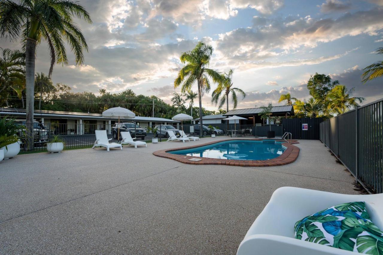 Kinka Palms Motel Yeppoon Exterior photo