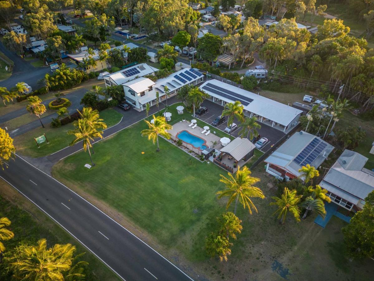 Kinka Palms Motel Yeppoon Exterior photo